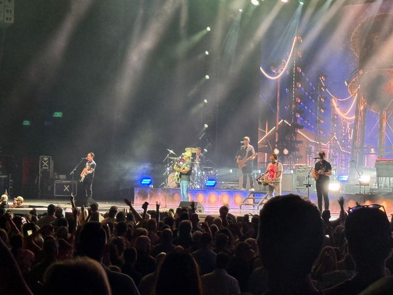 Photo Coverage: Darius Rucker @Acrisure Amphitheater June 26th, 2026 — photo 27 of 29