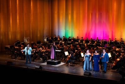 Robert Mollicone conducting the San Francisco Opera Orchestra with Reginald Smith, Jr Photo