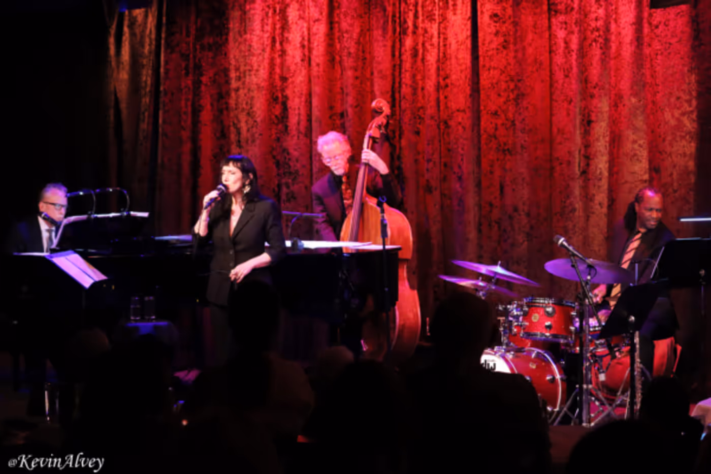 Photos: Gabrielle Stravelli And Billy Stritch in BOSSA & BEYOND At Birdland Image