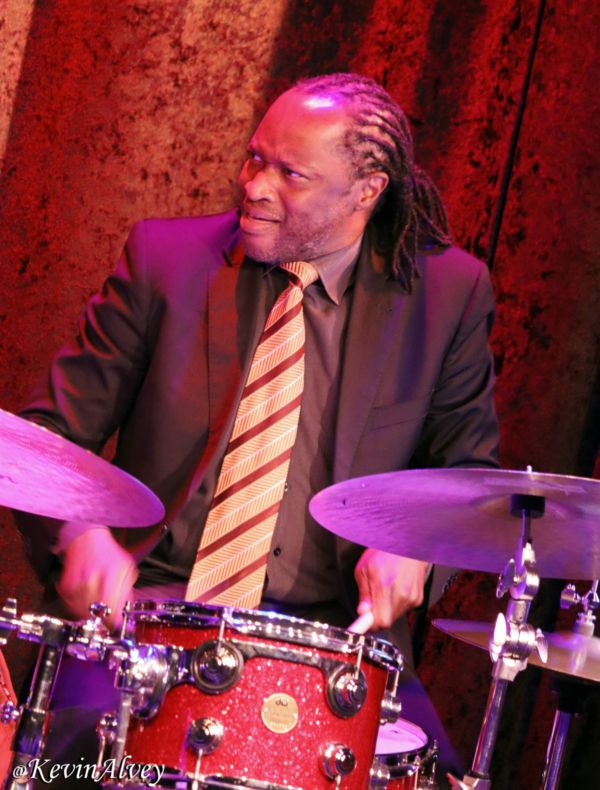 Photos: Gabrielle Stravelli And Billy Stritch in BOSSA & BEYOND At Birdland — photo 33 of 55