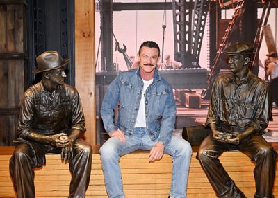 Luke Evans Photo