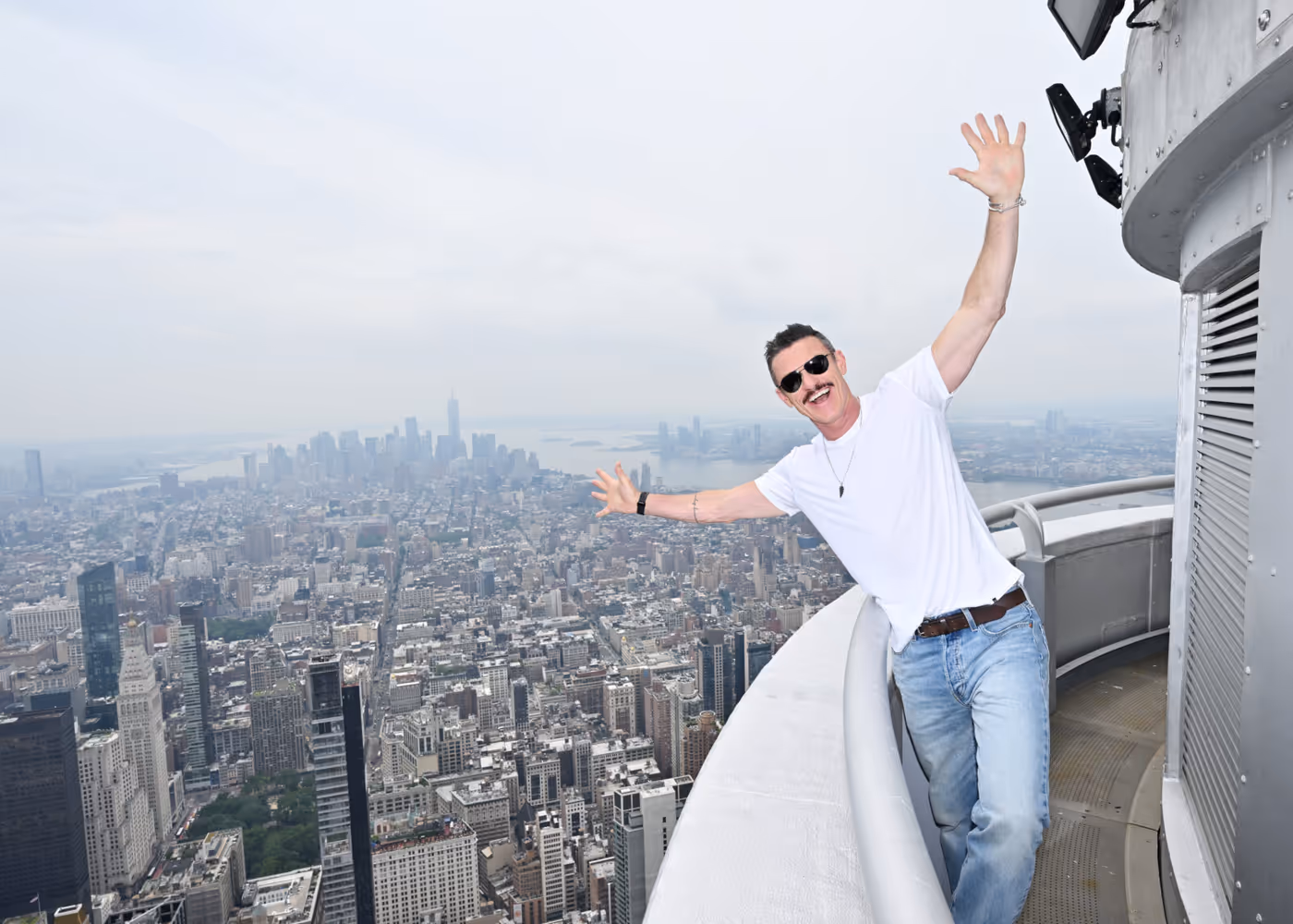 Photos: THE ROCKY HORROR SHOW Star Luke Evans Lights a Rainbow Empire State Building for NYC Pride Image