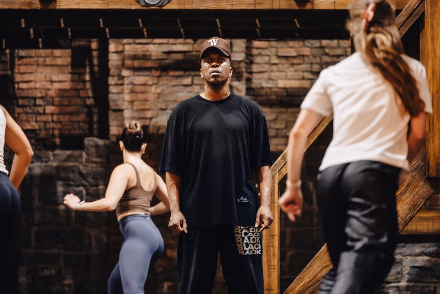 Photos: Leslie Odom, Jr. in Rehearsal Ahead of West End Debut in HAMILTON Image