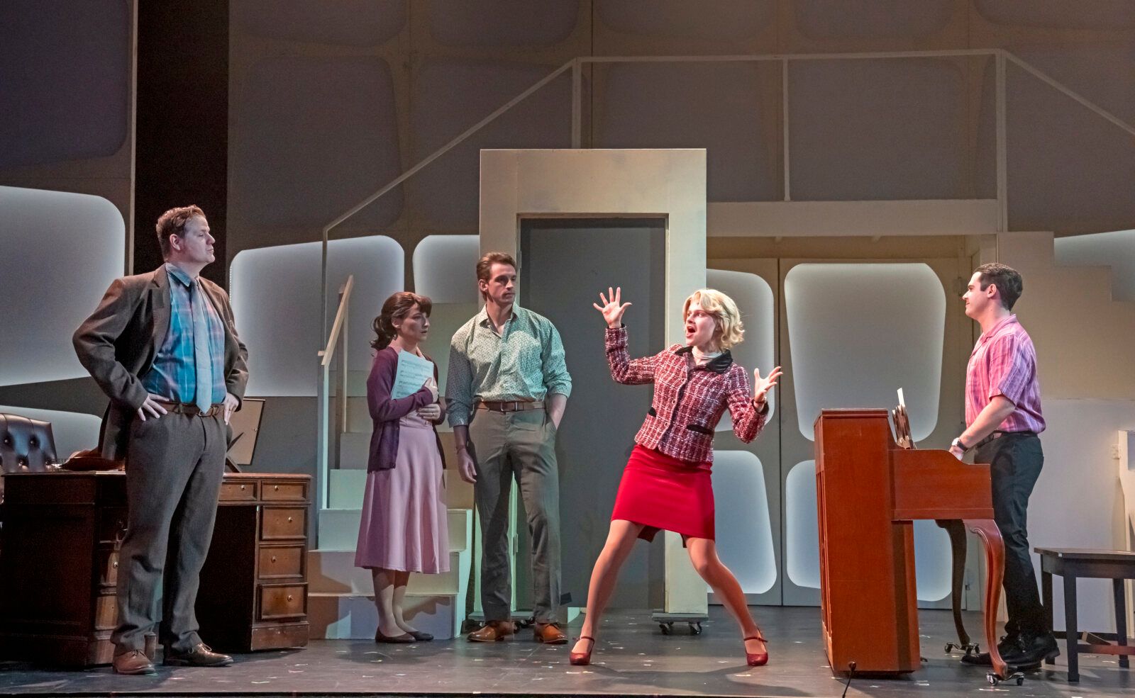 Photos: BEAUTIFUL: THE CAROLE KING MUSICAL at Argyle Theatre — photo 9 of 11