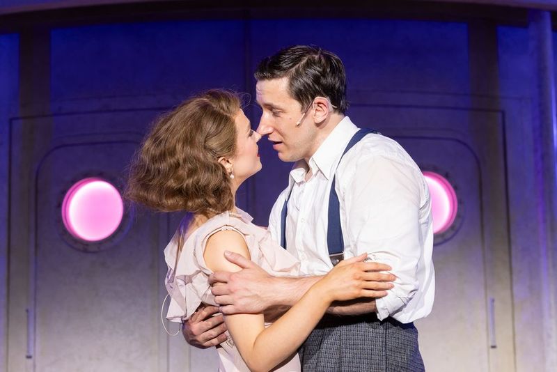 Review: ANYTHING GOES, Kilworth House Theatre Image