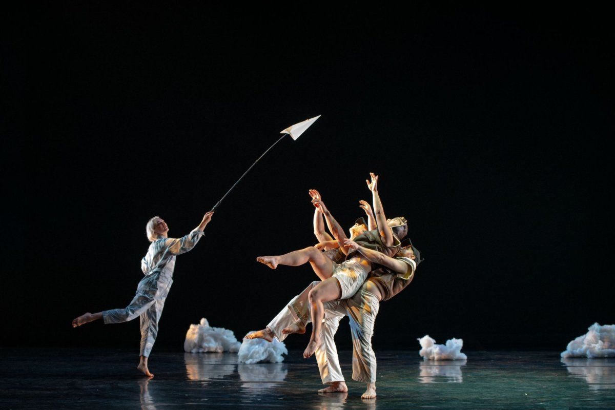 Review: Pilobolus' 'Trips' is Exactly What Dance Needs Right Now Image