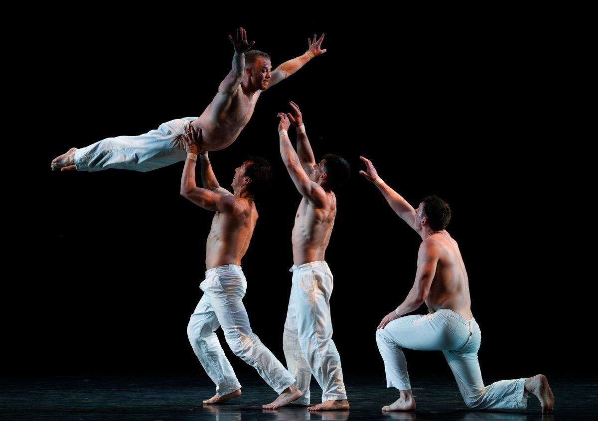 Review: Pilobolus' 'Trips' is Exactly What Dance Needs Right Now Image