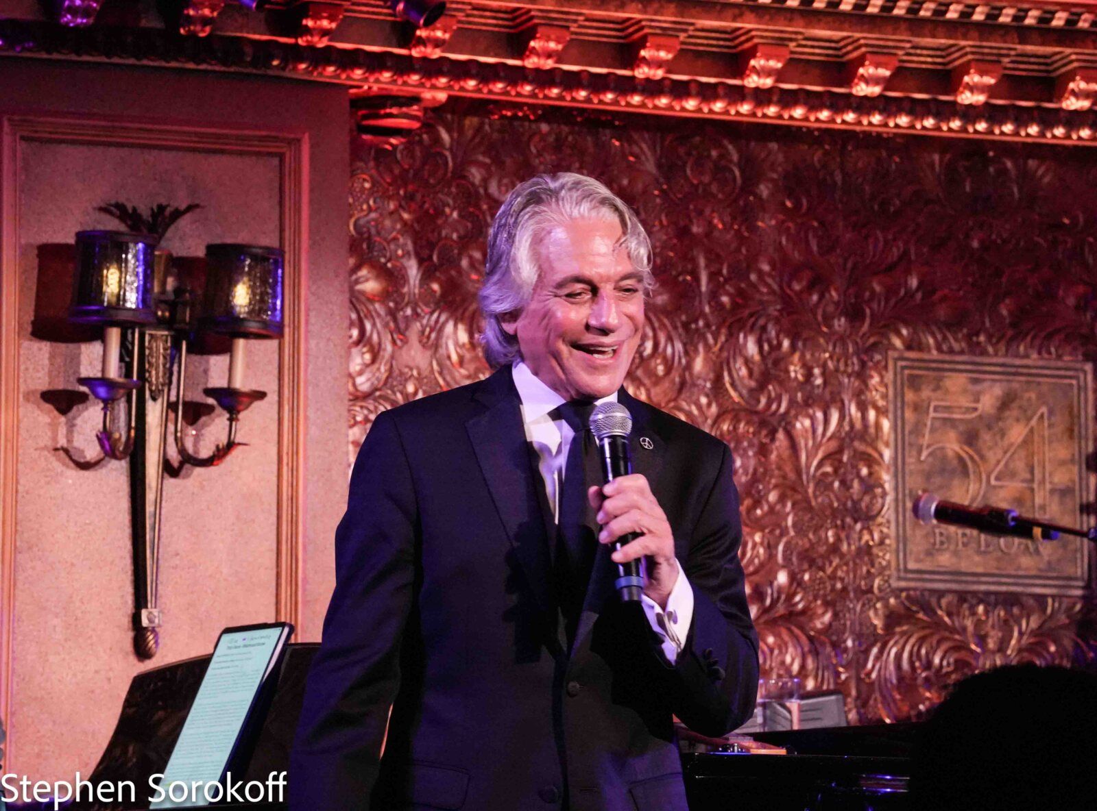 Photos: Tony Danza Brings SINATRA & STORIES to 54 Below — photo 4 of 15