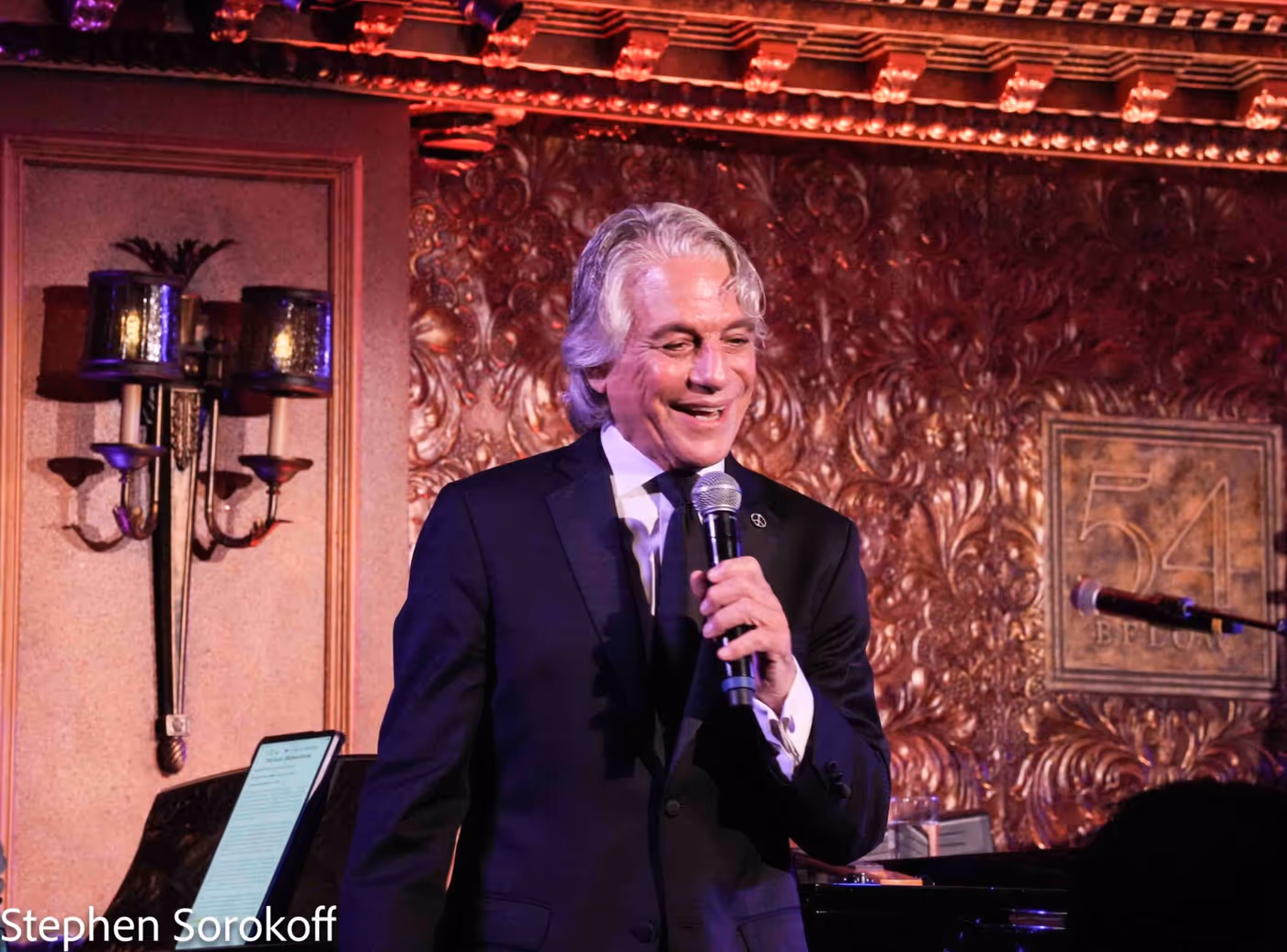Photos: Tony Danza Brings SINATRA & STORIES to 54 Below Image