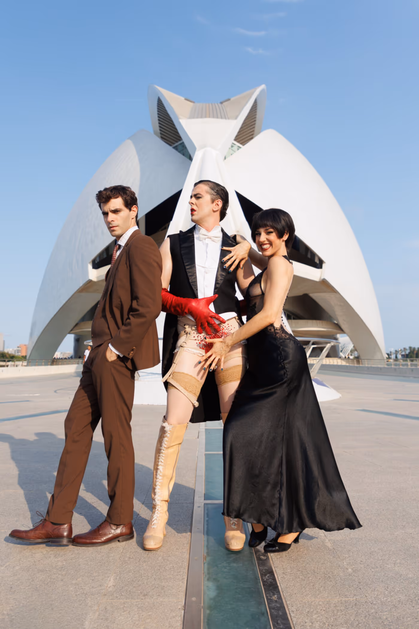 PHOTOS: Los protagonistas de CABARET llegan a Valencia Image
