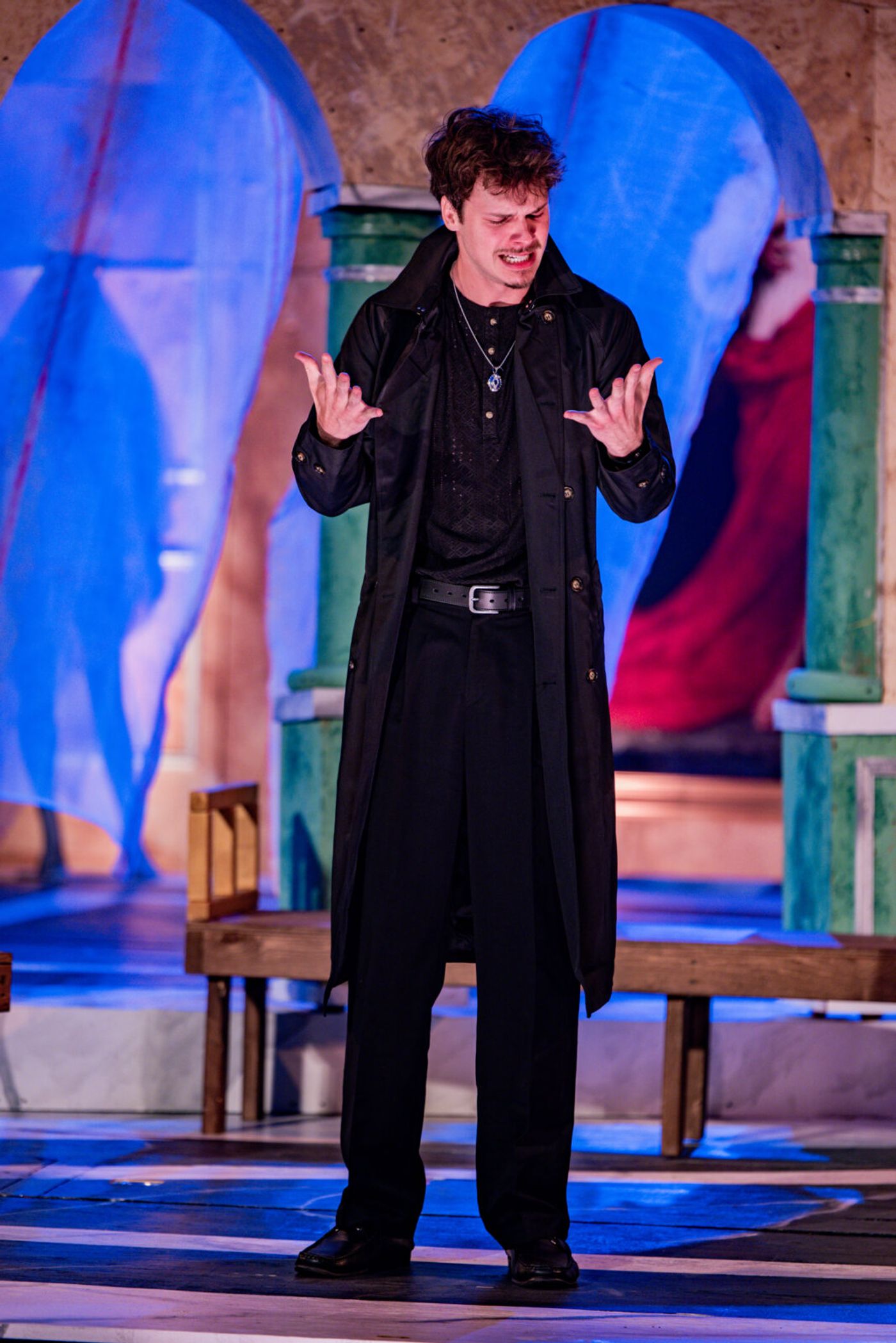 Photos: First Look at HAMLET and THE IMPORTANCE OF BEING EARNEST at Oak Park Festival Theatre Image