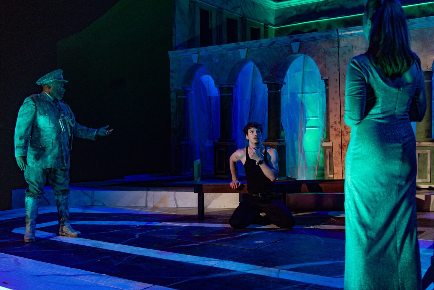 Photos: First Look at HAMLET and THE IMPORTANCE OF BEING EARNEST at Oak Park Festival Theatre Image