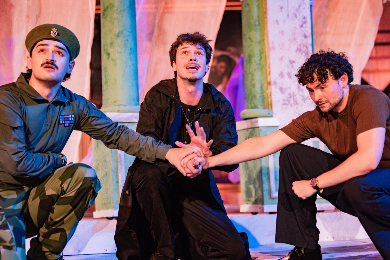 Photos: First Look at HAMLET and THE IMPORTANCE OF BEING EARNEST at Oak Park Festival Theatre — photo 2 of 16