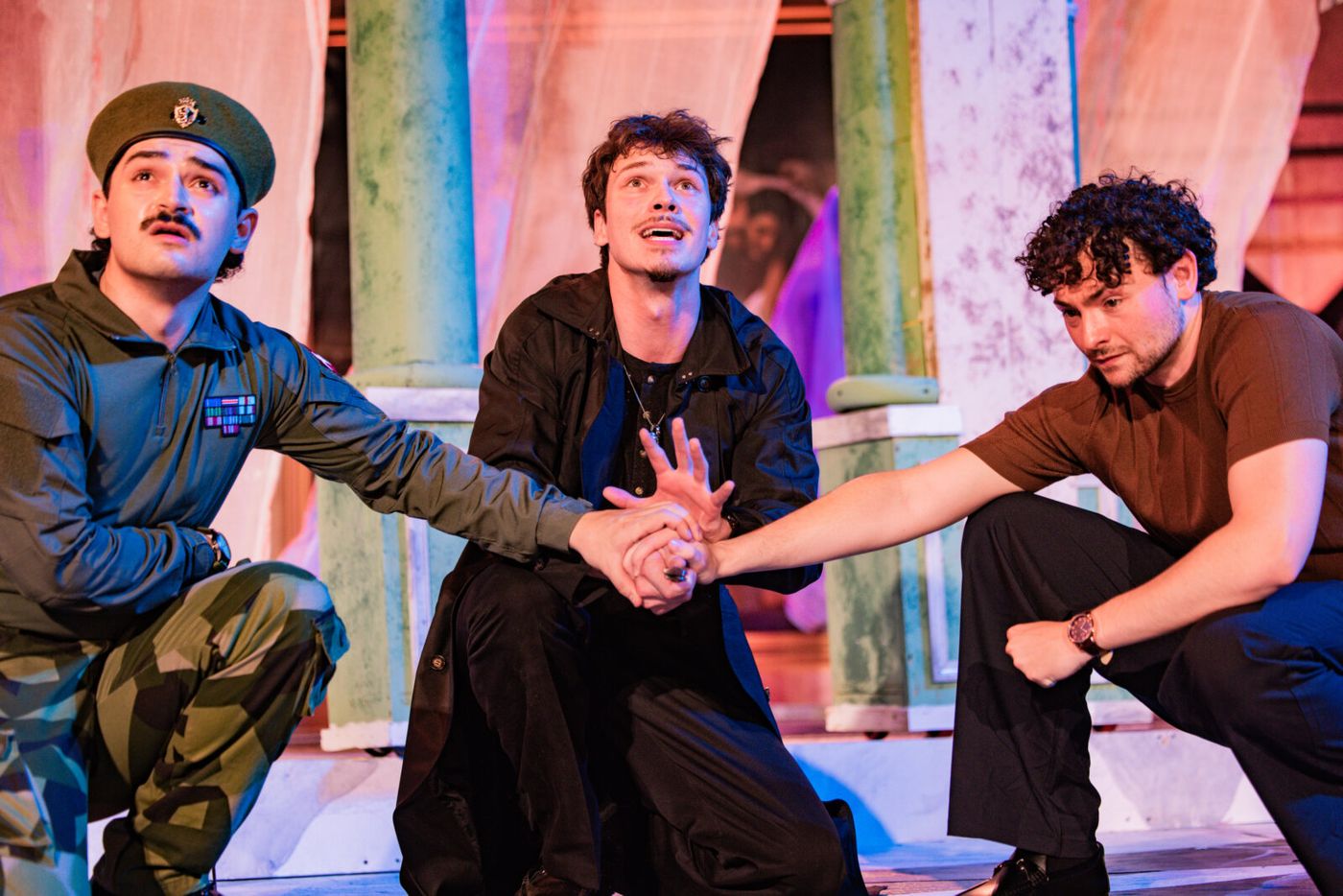 Photos: First Look at HAMLET and THE IMPORTANCE OF BEING EARNEST at Oak Park Festival Theatre Image