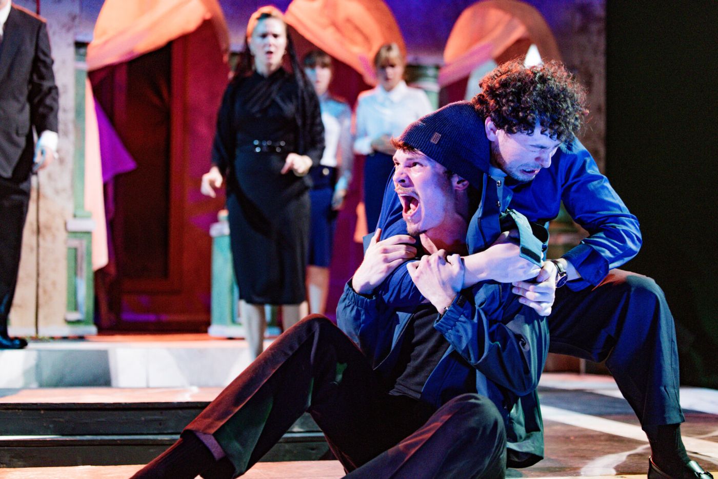 Photos: First Look at HAMLET and THE IMPORTANCE OF BEING EARNEST at Oak Park Festival Theatre Image
