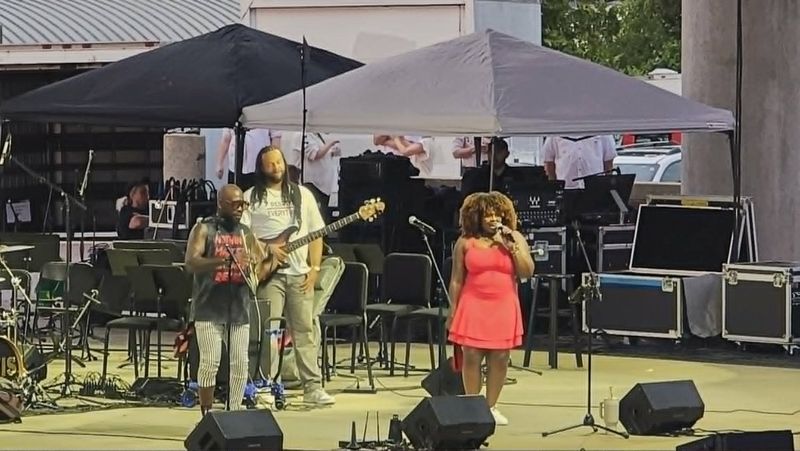 Review: 42ND ANNUAL POPS ON THE RIVER at First Security Amphitheater in Little Rock Image