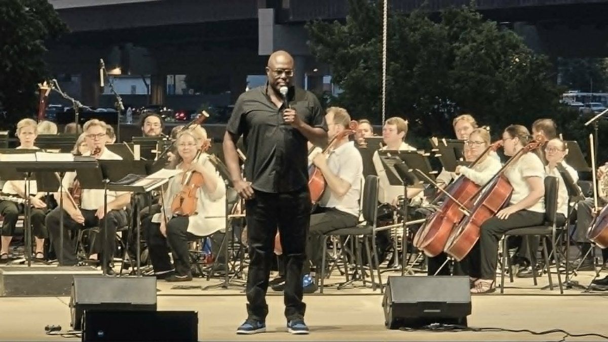 Review: 42ND ANNUAL POPS ON THE RIVER at First Security Amphitheater in Little Rock Image