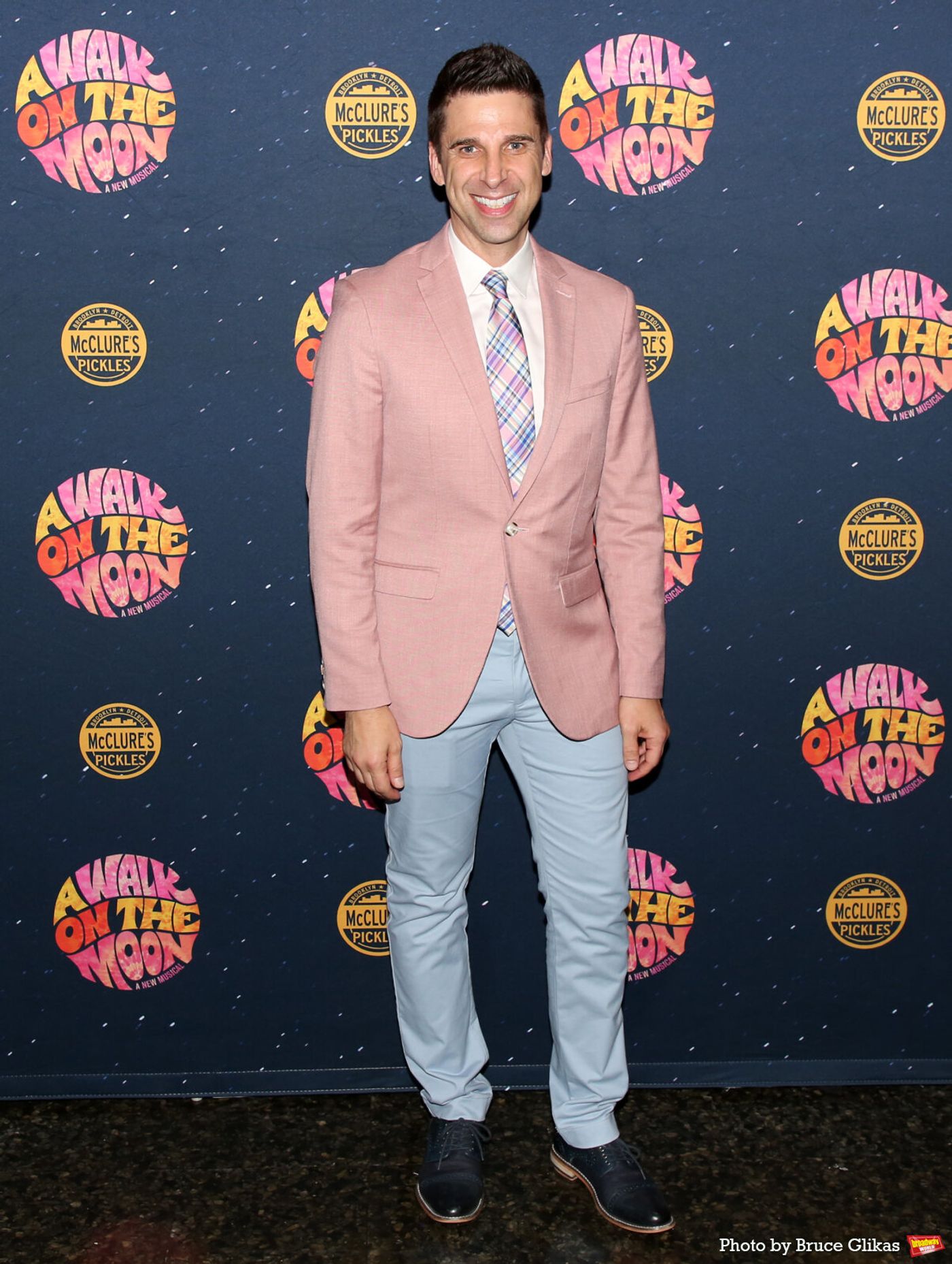 Photos: Go Inside A WALK ON THE MOON Opening Night Image