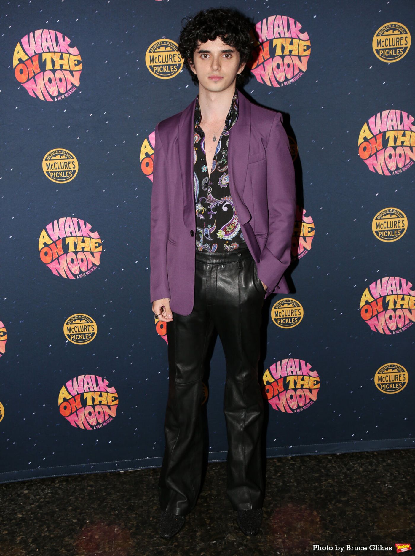 Photos: Go Inside A WALK ON THE MOON Opening Night Image