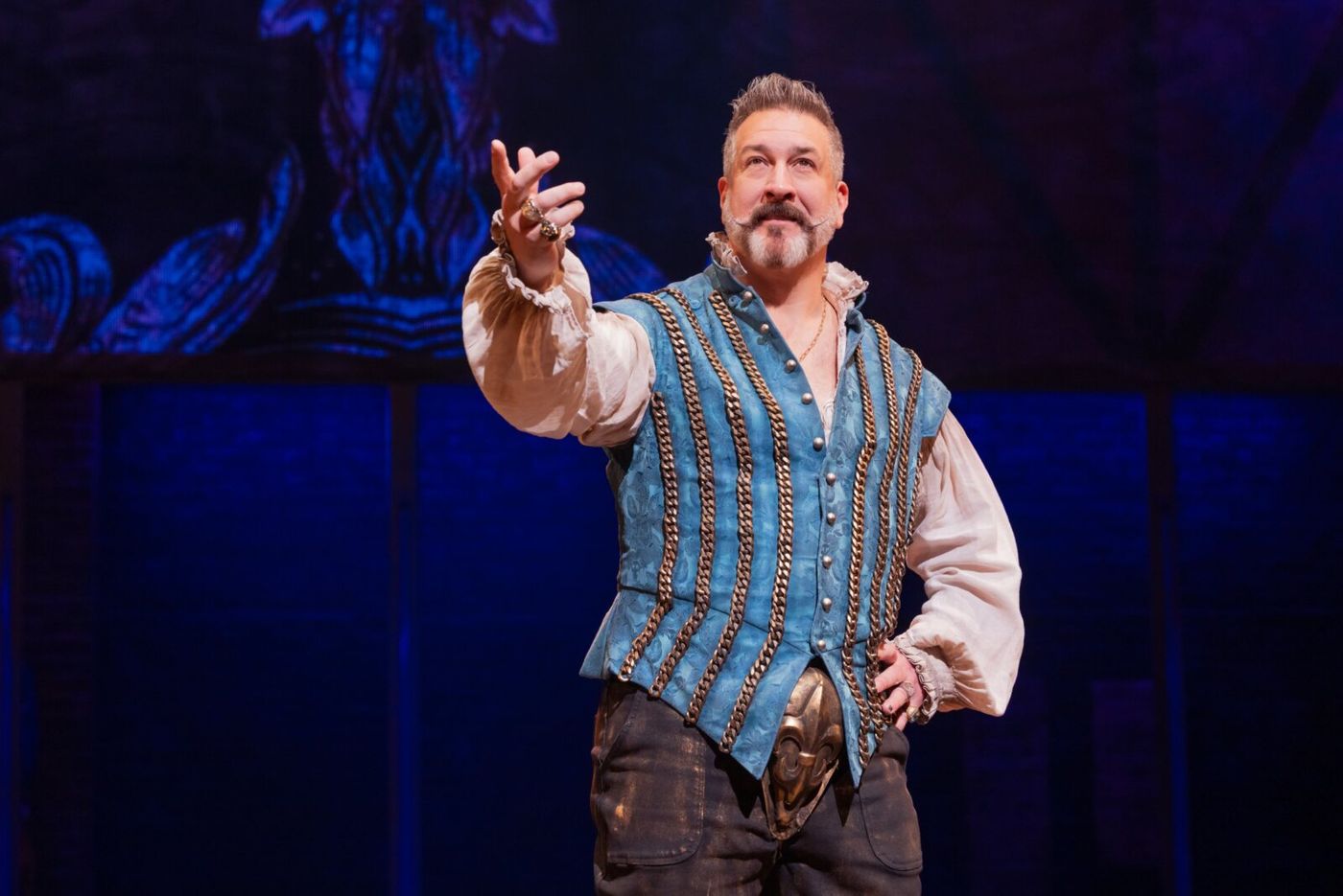 Photos: First Look at Chrissy Metz & Joey Fatone in & JULIET on Broadway Image
