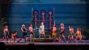 Taylor Louderman (center) with members of the company @ BroadwayWorld Taylor Louderman (center) with members of the company Photo