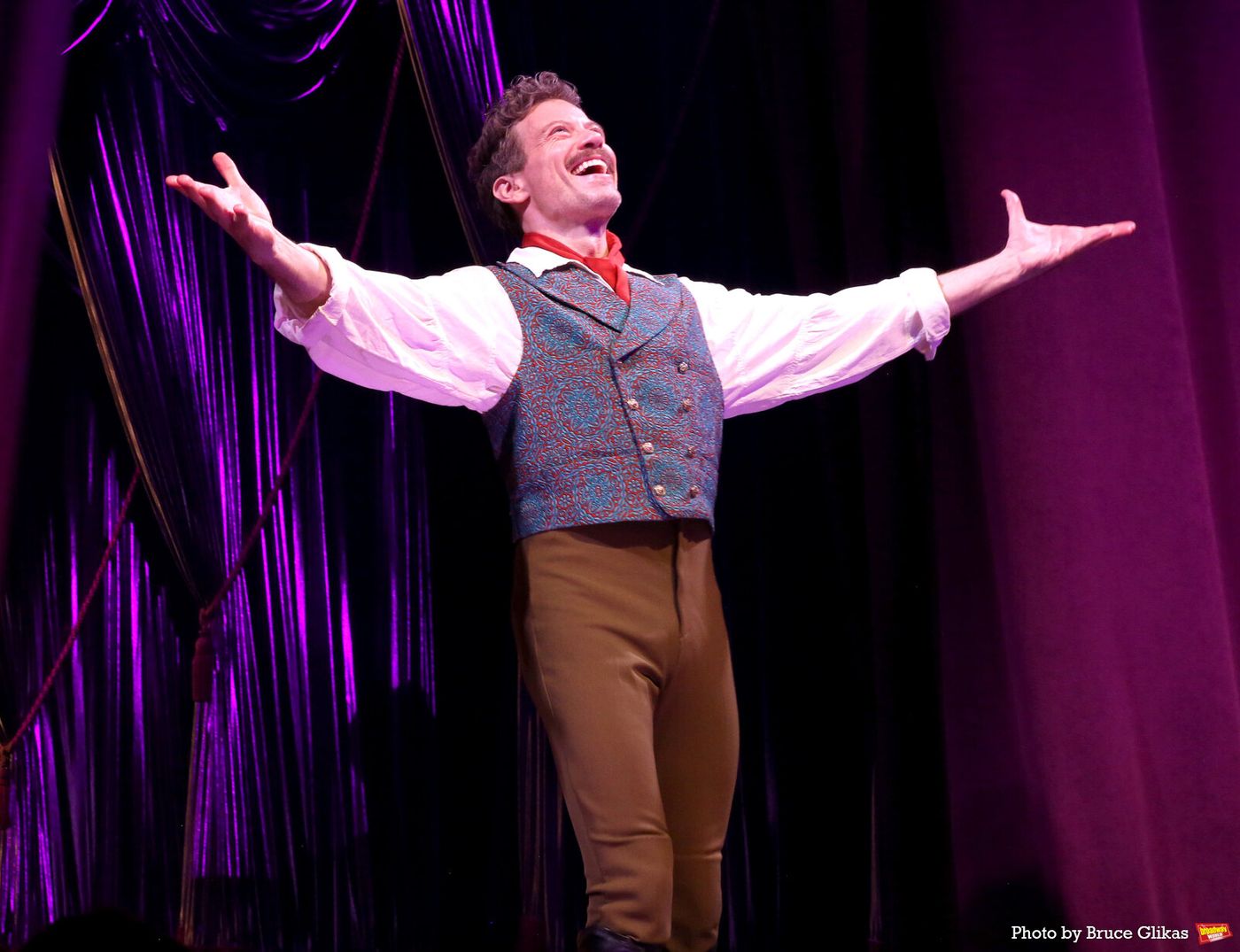 Photos: Meg Stalter, Barrett Foa, and Ryo Kamibayashi Take First Bows in OH, MARY! Image