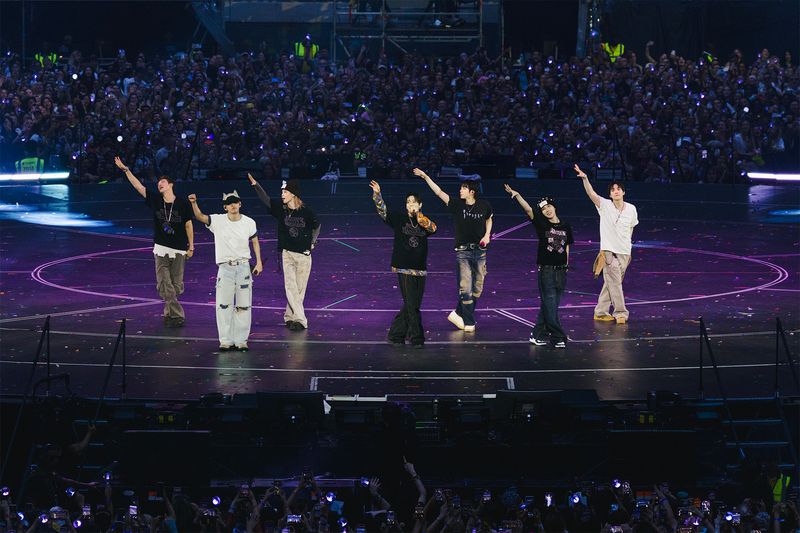 Photos: Inside BTS WORLD TOUR ARIRANG at London's Tottenham Hotspur Stadium — photo 3 of 13