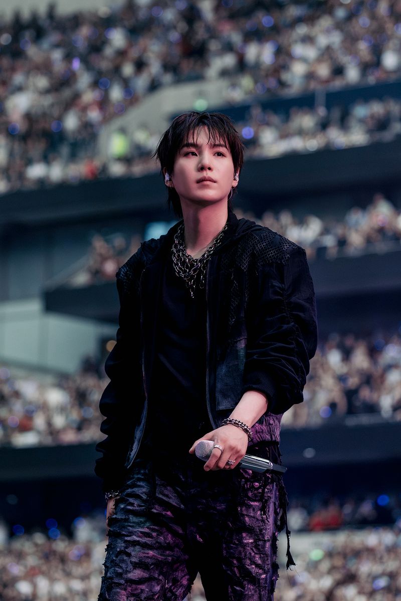 Photos: Inside BTS WORLD TOUR ARIRANG at London's Tottenham Hotspur Stadium — photo 11 of 13