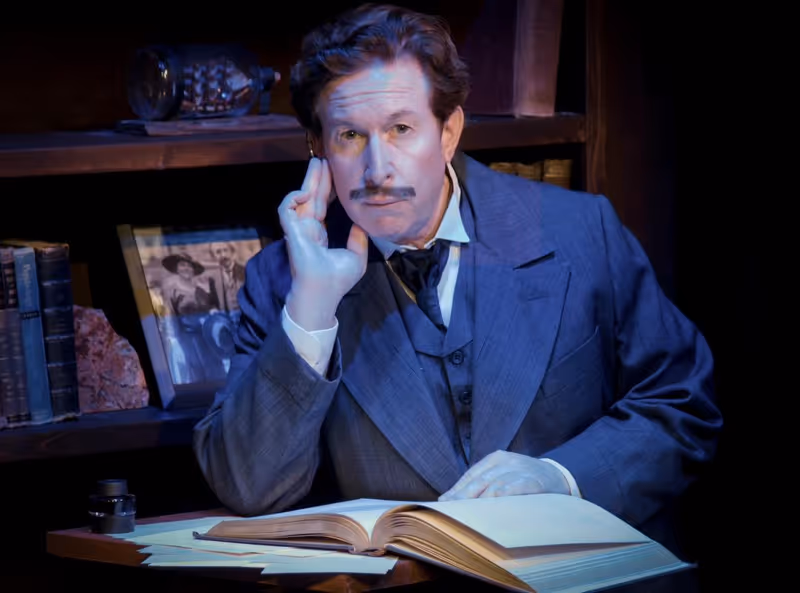 Review: World Premiere E=MC² EINSTEIN THE MUSICAL Often Trades Depth for Silly Songs Image