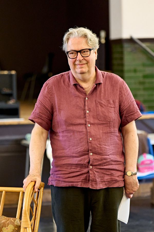 Roger Allam Photo