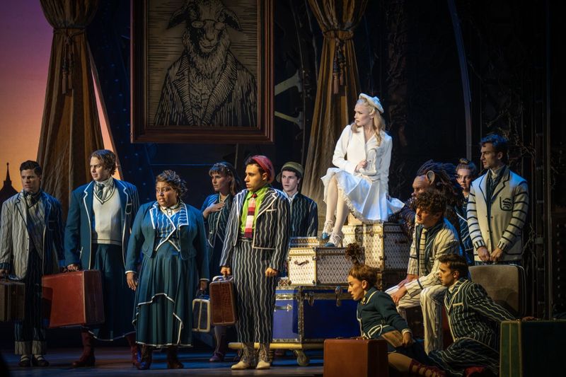 Review: WICKED at Orpheum Theatre Minneapolis Image