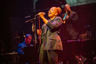 Divine Brown Photo