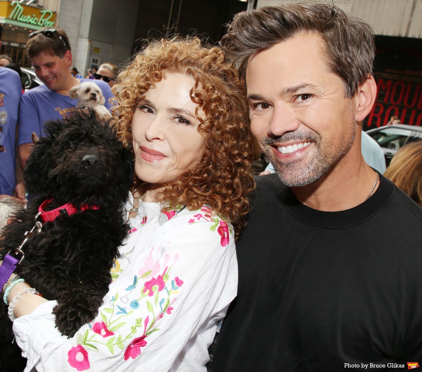 Photos: Bernadette Peters & Andrew Rannells Host 28th Annual Broadway Barks Image