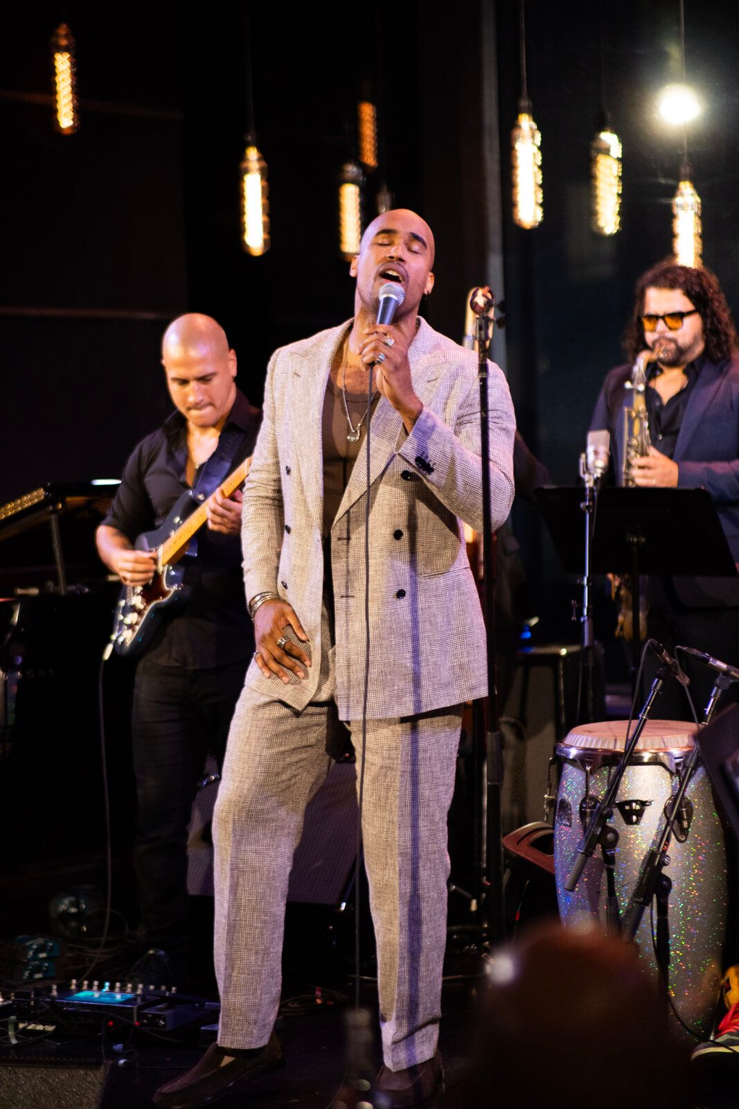 Photos: See Highlights of Anthony Almonte at Dizzy's Club — photo 24 of 28