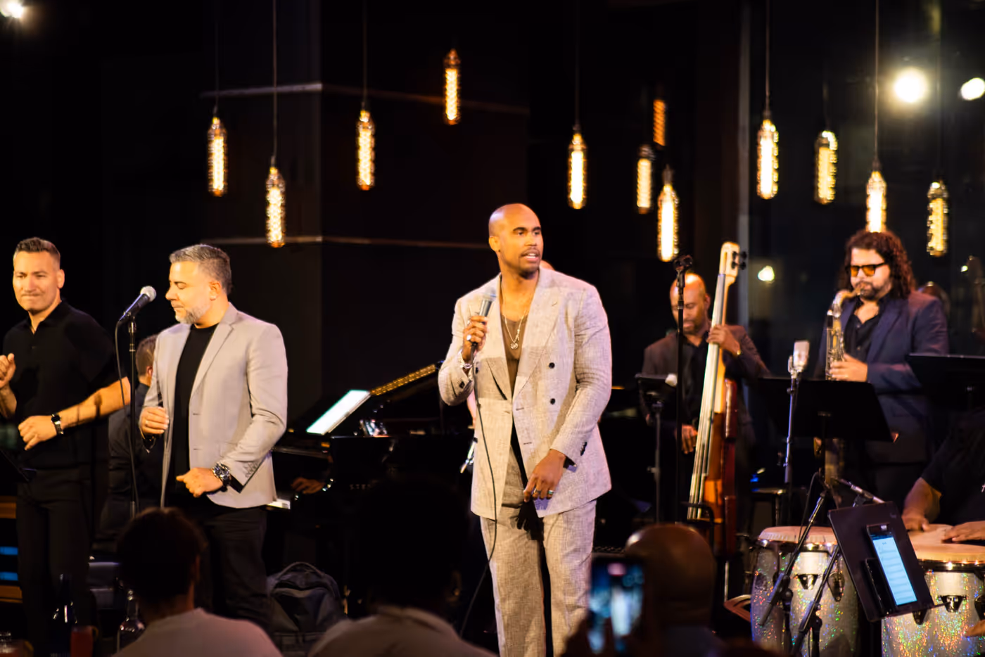 Photos: See Highlights of Anthony Almonte at Dizzy's Club Image
