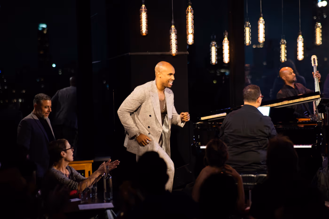 Photos: See Highlights of Anthony Almonte at Dizzy's Club Image