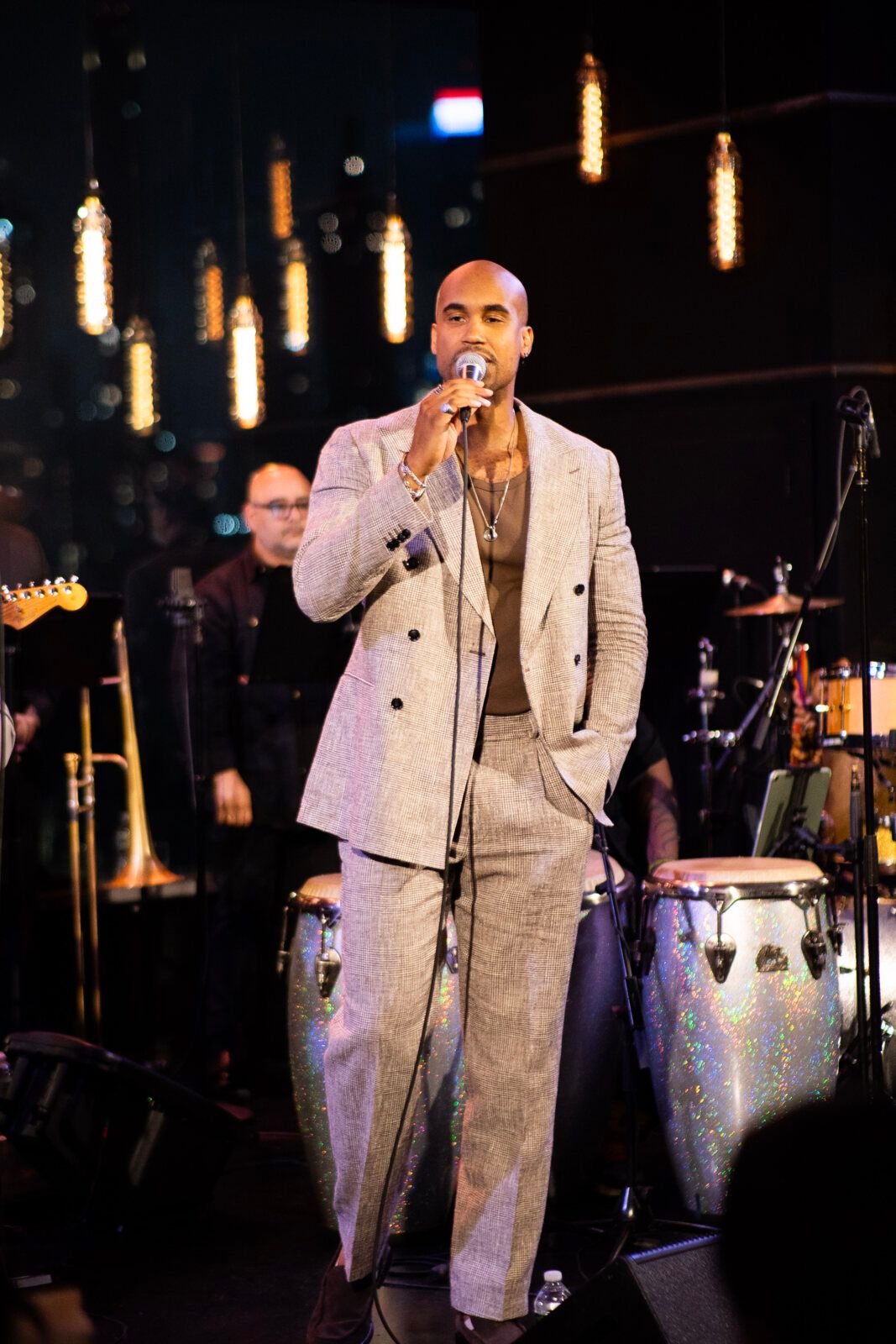 Photos: See Highlights of Anthony Almonte at Dizzy's Club — photo 16 of 28