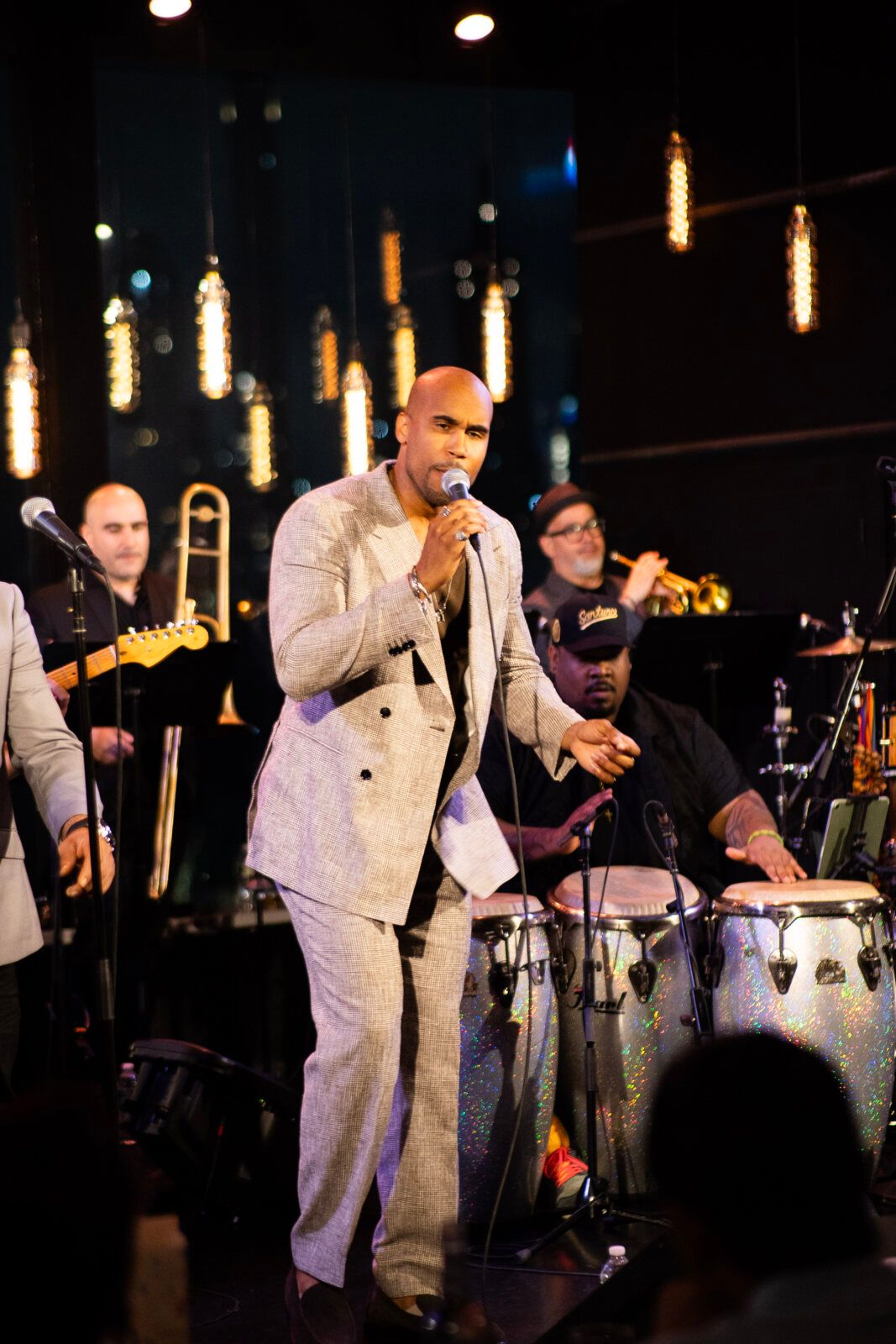 Photos: See Highlights of Anthony Almonte at Dizzy's Club — photo 17 of 28