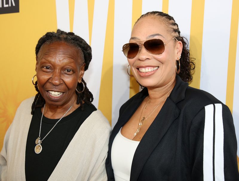 Photos: THE WHOOPI MONOLOGUES Company Celebrates Opening Night — photo 38 of 47