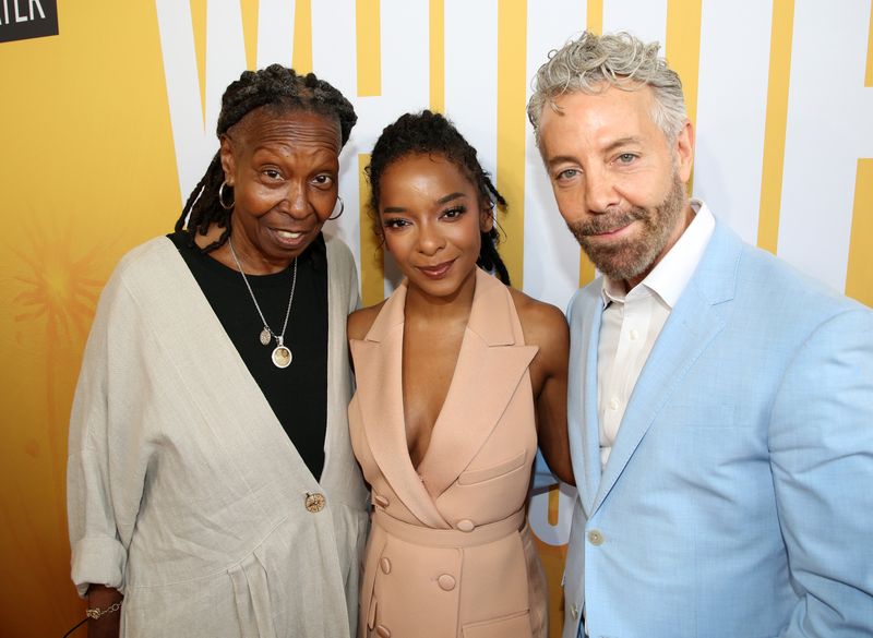 Photos: THE WHOOPI MONOLOGUES Company Celebrates Opening Night — photo 4 of 47