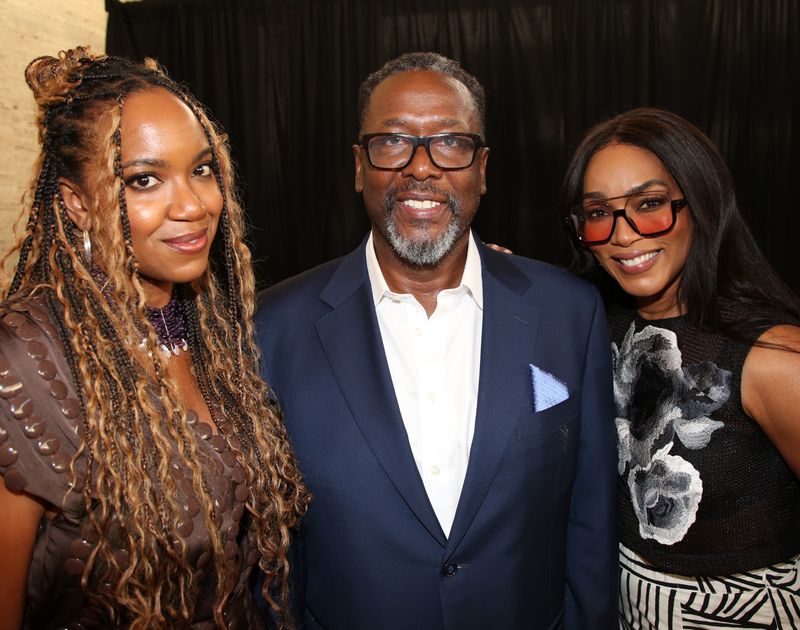 Photos: THE WHOOPI MONOLOGUES Welcomes Angela Bassett, Ayo Edebiri, Sara Bareilles and More on Opening Night — photo 1 of 89