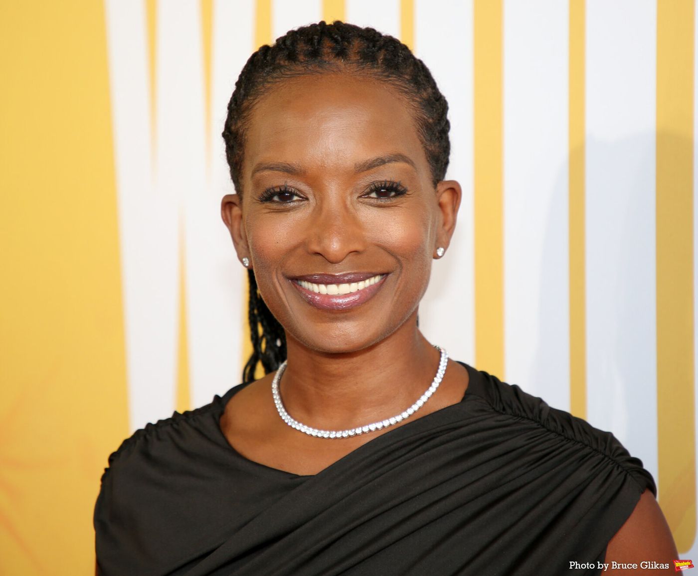 Photos: THE WHOOPI MONOLOGUES Welcomes Angela Bassett, Ayo Edebiri, Sara Bareilles and More on Opening Night Image