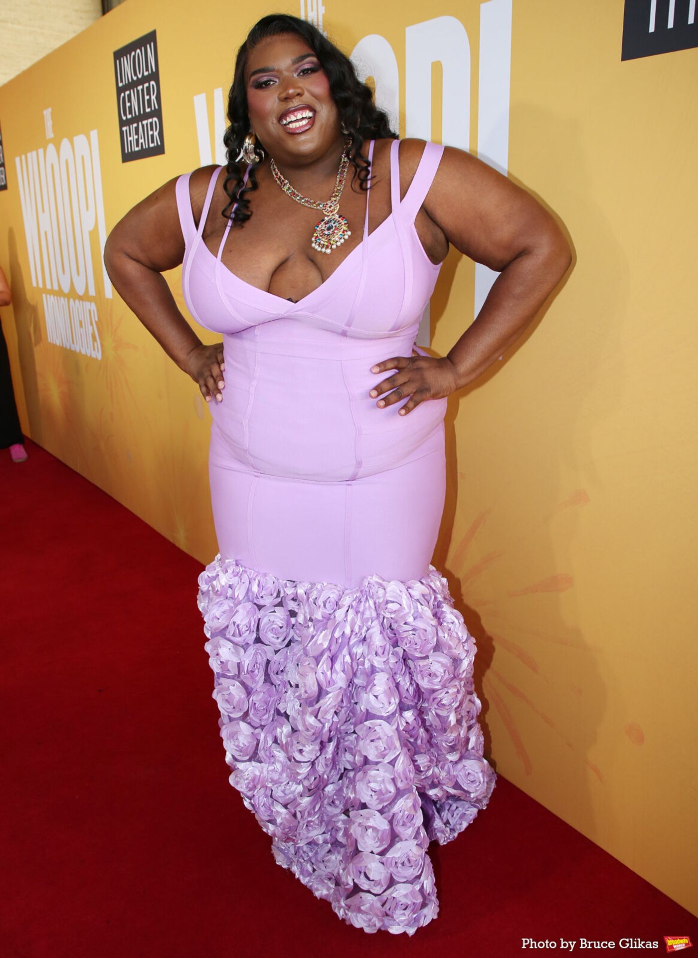 Photos: THE WHOOPI MONOLOGUES Welcomes Angela Bassett, Ayo Edebiri, Sara Bareilles and More on Opening Night Image