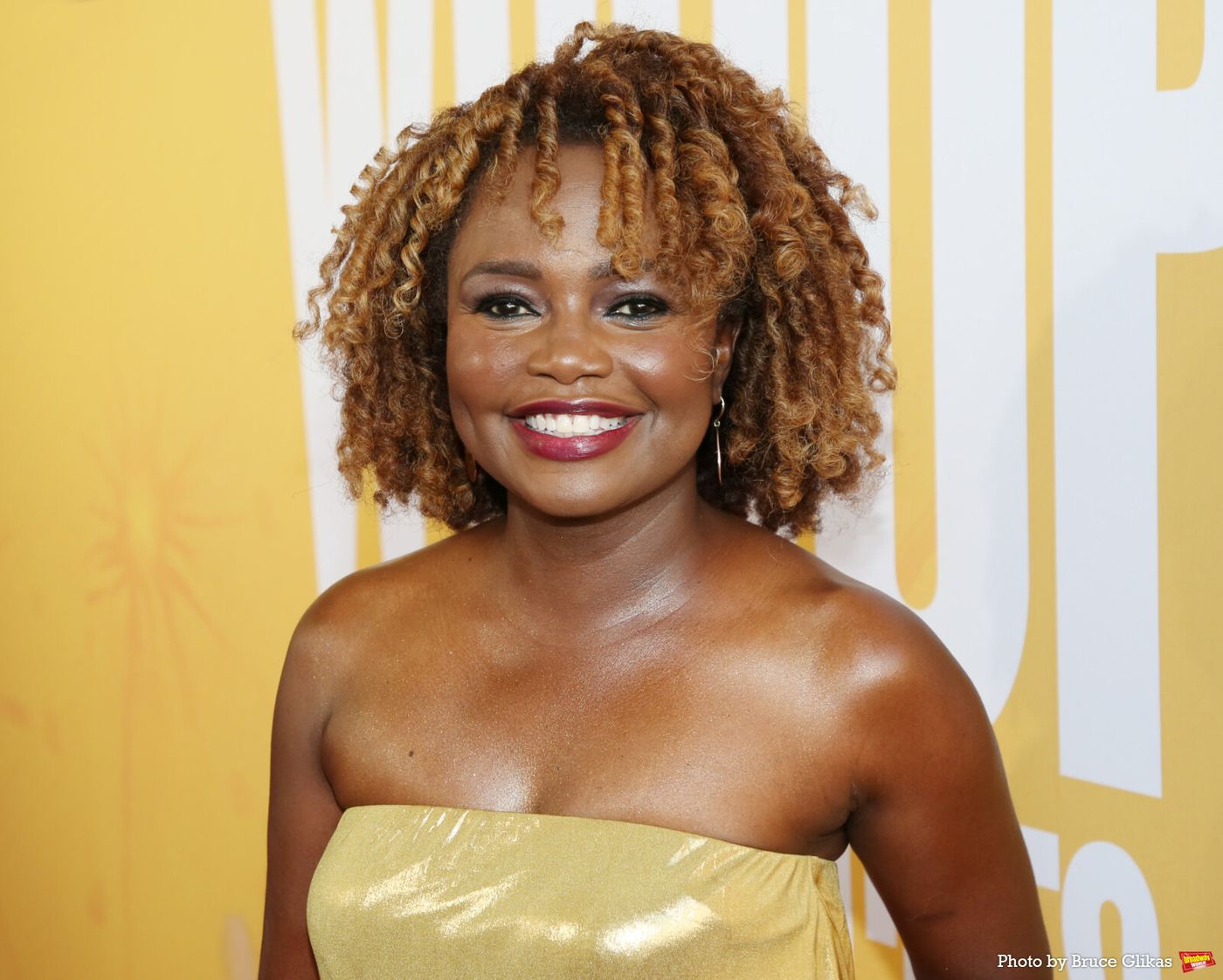 Photos: THE WHOOPI MONOLOGUES Welcomes Angela Bassett, Ayo Edebiri, Sara Bareilles and More on Opening Night Image