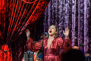 Diana DeGarmo Photo