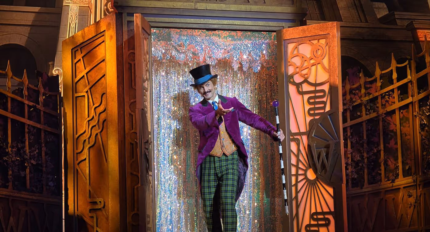 REVIEW: A Visual Display of Magic and Music Shines in CHARLIE AND THE CHOCOLATE FACTORY Image