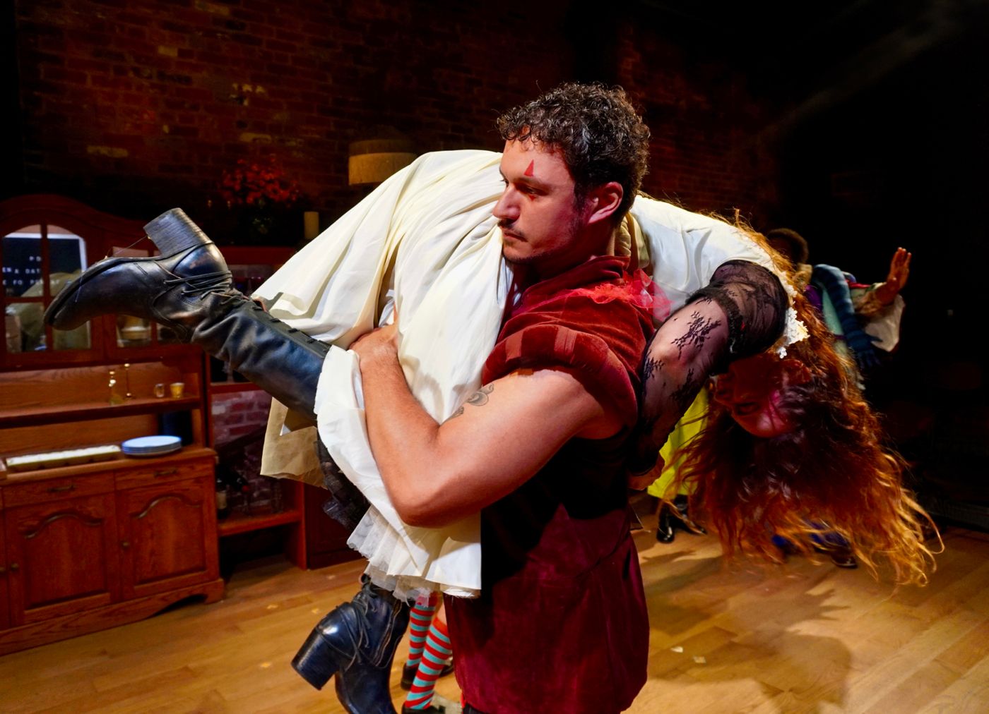 Photos: TAMING OF THE SHREW at La MaMa's Newly Renovated Club Space Image