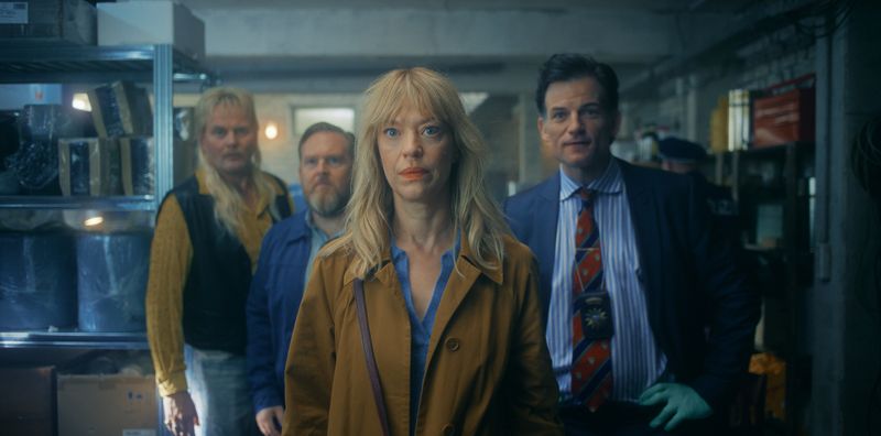 Photos: First Look at Season Two of Apple Series WHERE'S WANDA? — photo 3 of 4