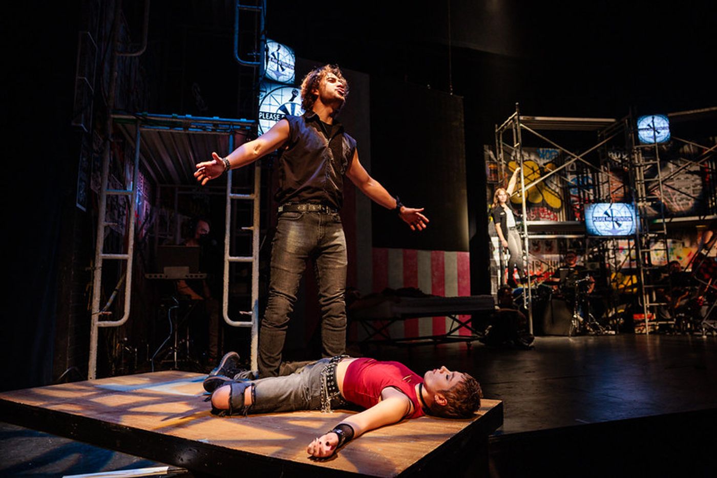 Photos/Video: Green Day's AMERICAN IDIOT Presented By Jobsite Image
