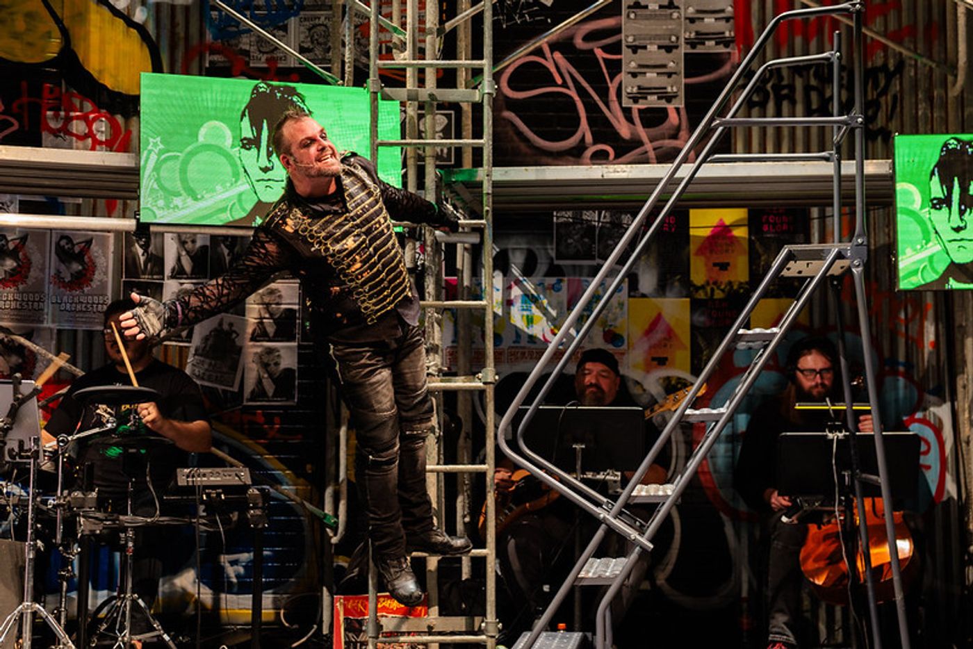 Photos/Video: Green Day's AMERICAN IDIOT Presented By Jobsite Image